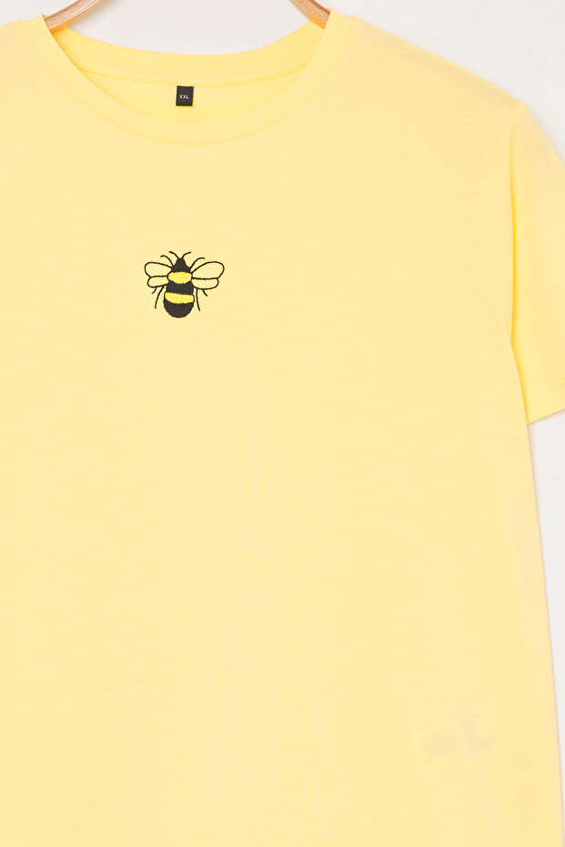 Sarı Bisiklet Yaka Nakışlı Crop Örme Büyük beden T-shirt TBBSS25BF00015 - 6