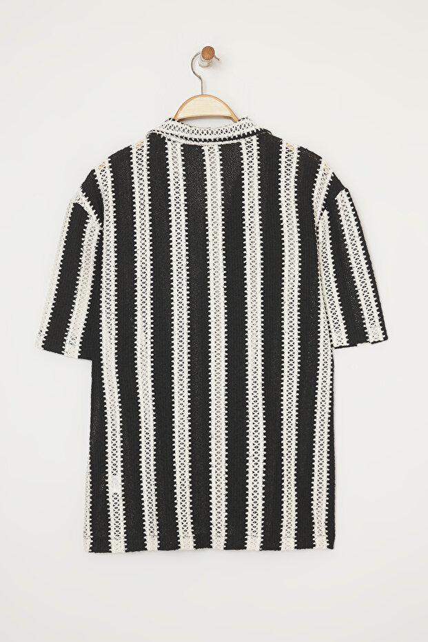 Siyah Oversize Fit Triko Görünümlü Gömlek TMNSS25GO00028 - 7