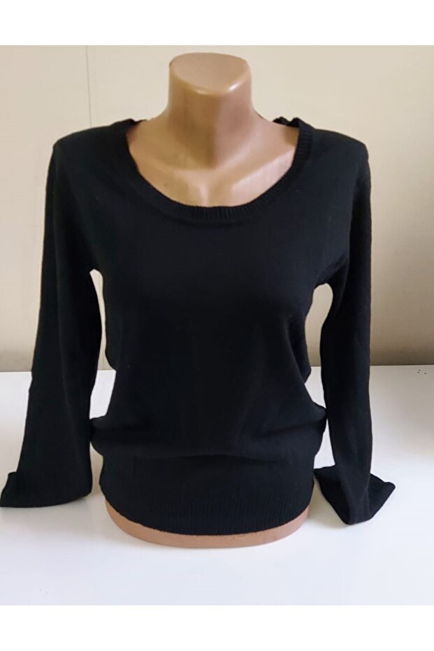 Women's U-Neck Black Color Basic Youth Trend Seasonal Sweater