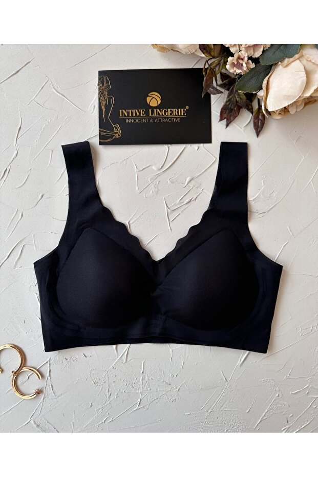 Ellie Seamless Ice-Silk (Ice Silk) Invisible Ultra-Light Padded Breathable Imported Bralet/Bra
