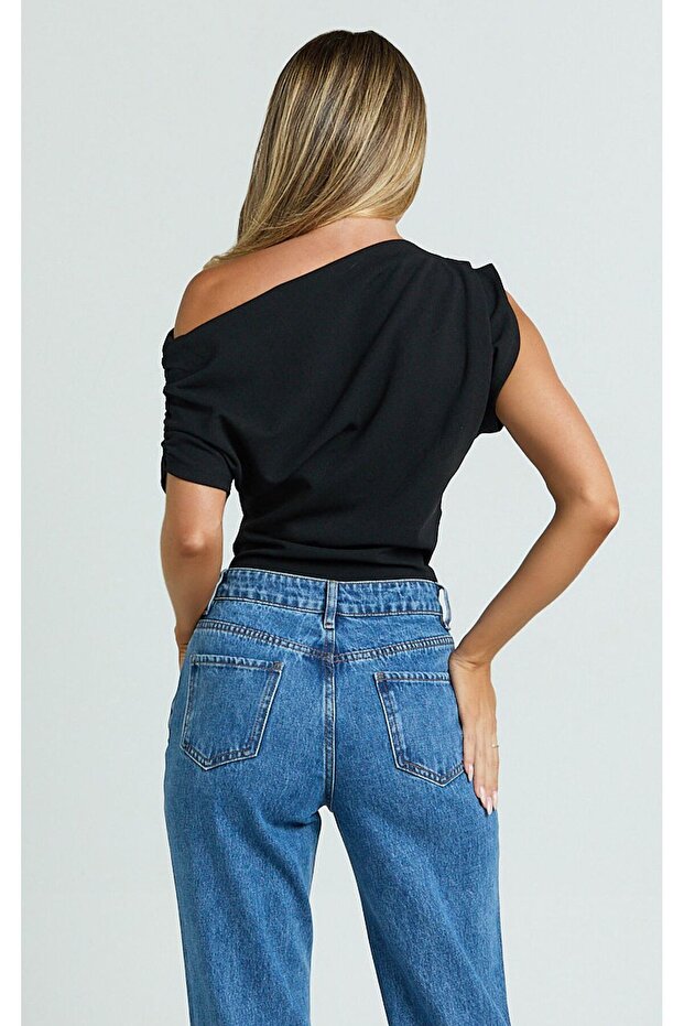 خارج الكتف بلوزة العنق غير المتكافئة - 6