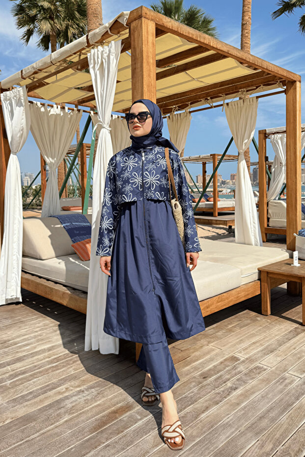 ملابس سباحة حجاب طويلة منقوشة