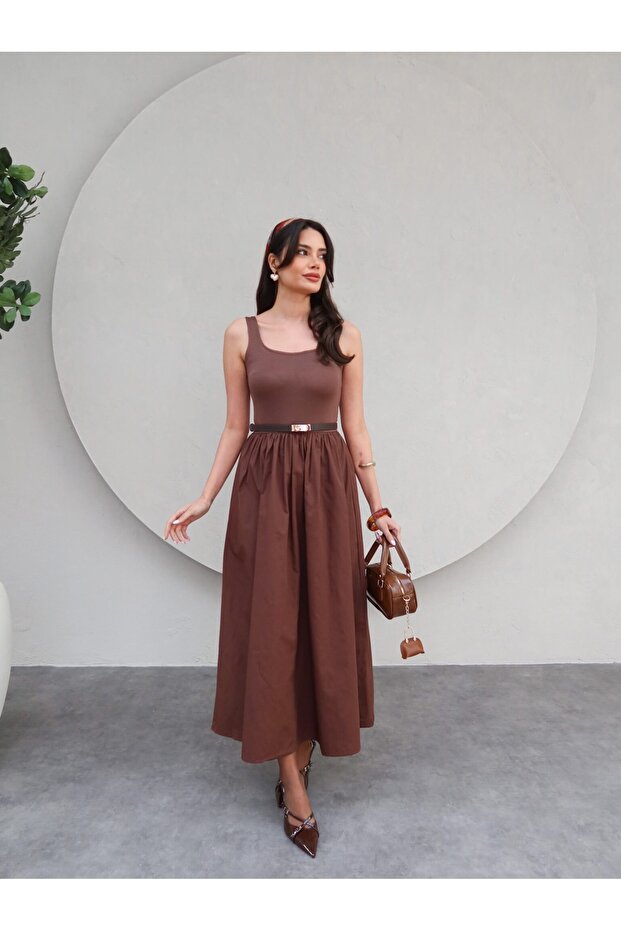 Zero Sleeve Midi Flared Skirt Dress