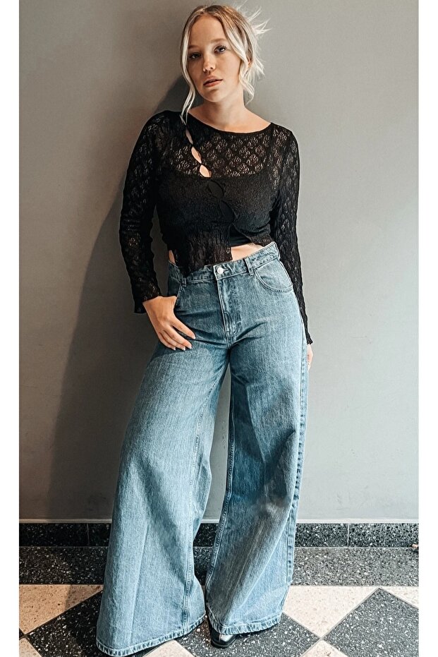 بلوزة دانتيل شفافة غير متماثلة من الأمام - 2