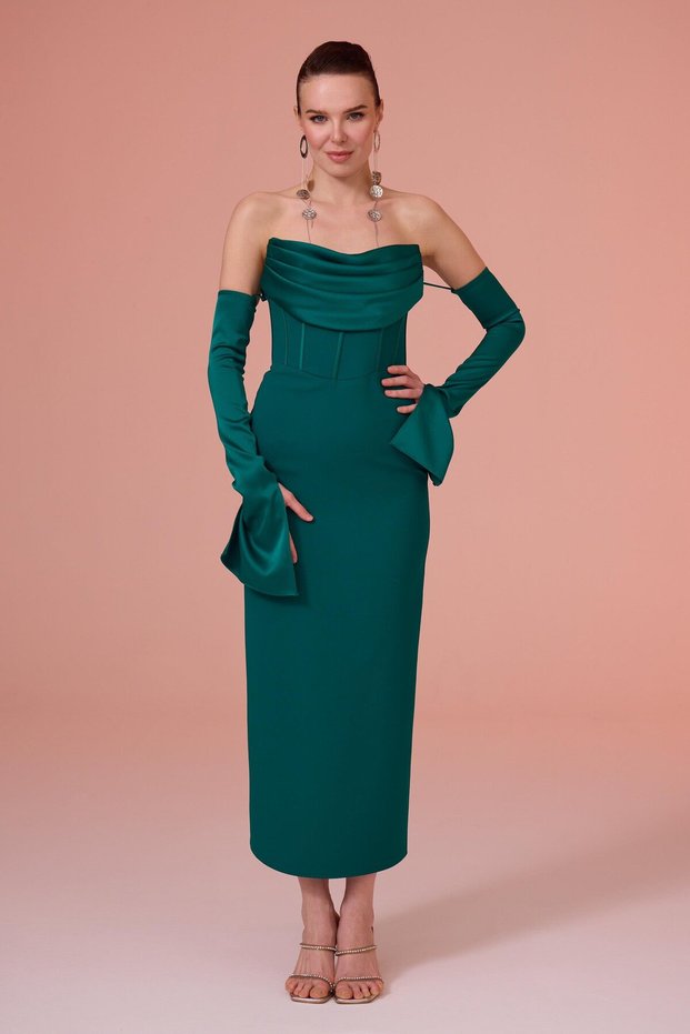 Crepe Evening Dress with Emerald Gloves