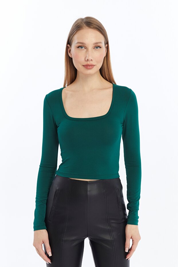 Women's Emerald Square Neck Long Sleeve Crop Blouse
