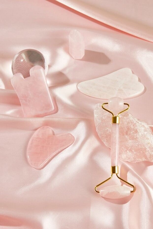 Rose Quartz Face Roller - 4