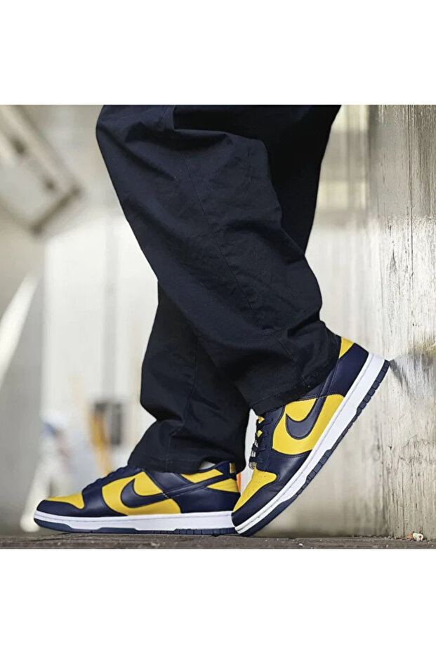 Dunk Low  (GS) Sneaker - 1