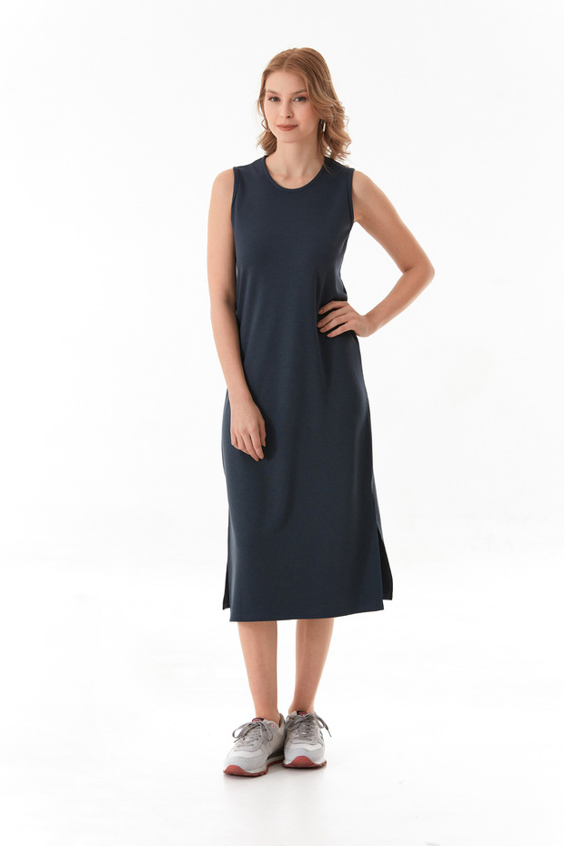 Basic Yırtmaçlı Modal Elbise - 6