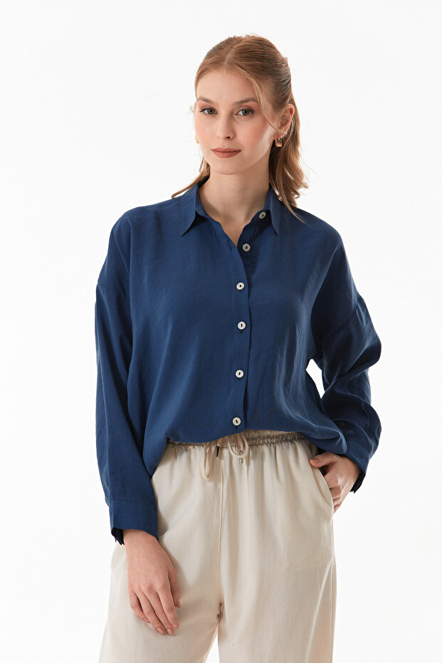 Basic Oversize Arkası Uzun Düğmeli Gömlek - 1