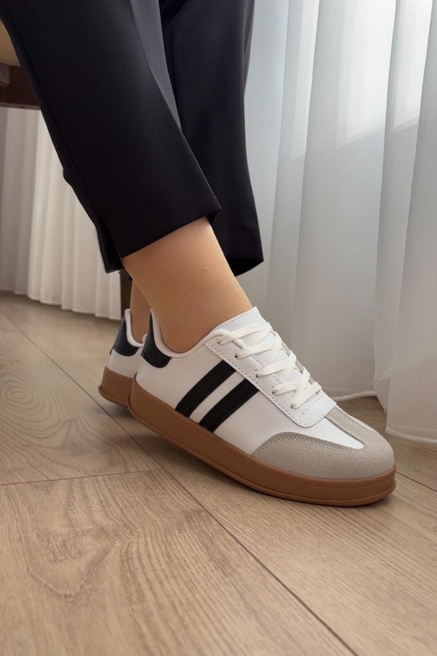 Women Men White Sports Shoes