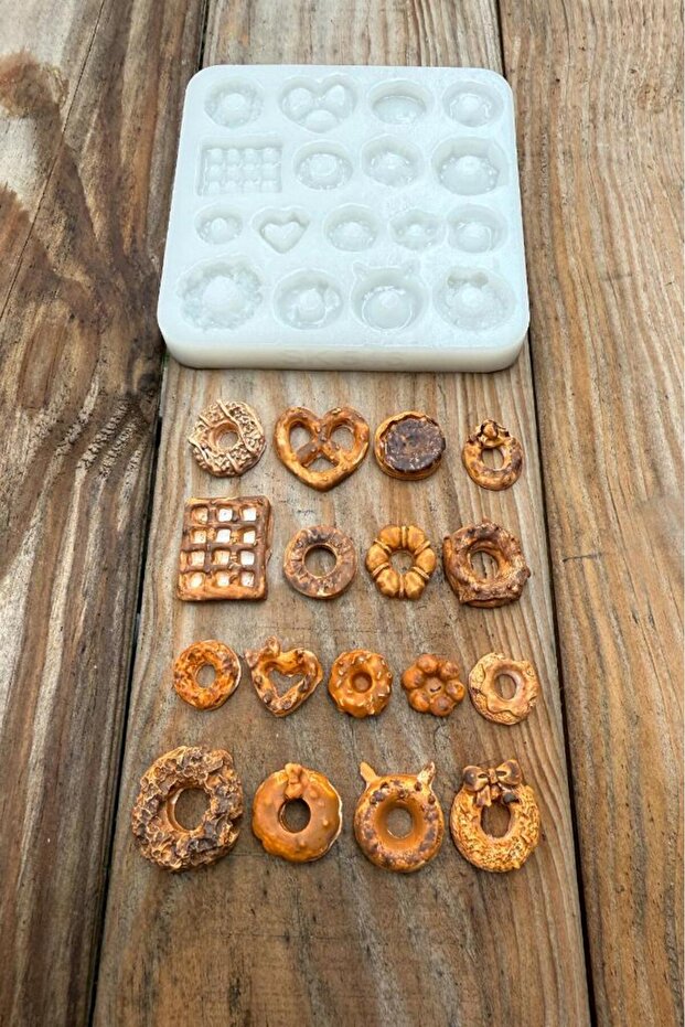 Cornflex 17'li Silikon Mum Kalıbı - 1