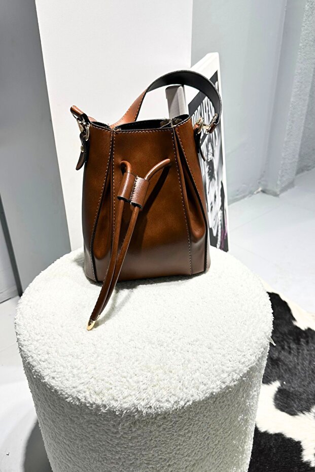 حقيبة يد وكتف موديل الرباط - 2