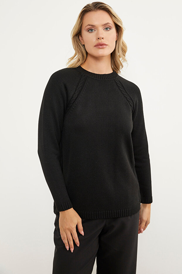 Tunic Knit Sweater with Hair Braid Detail - Black