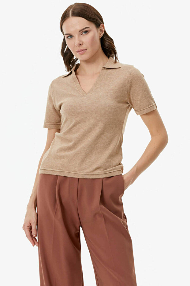 Polo Neck Short Sleeve Knitwear Sweater - Beige