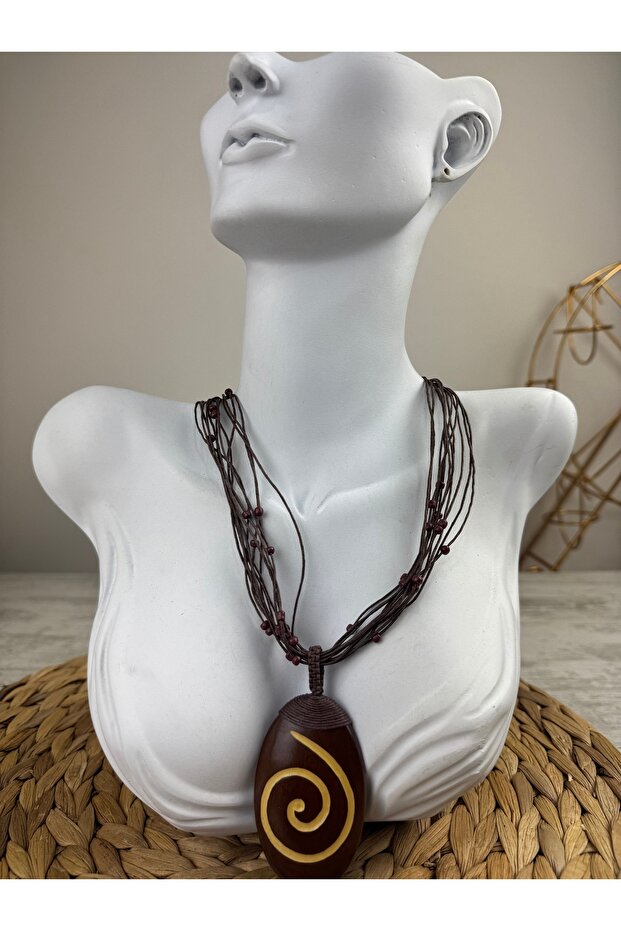 Ahşap işlemeli kolye - 3