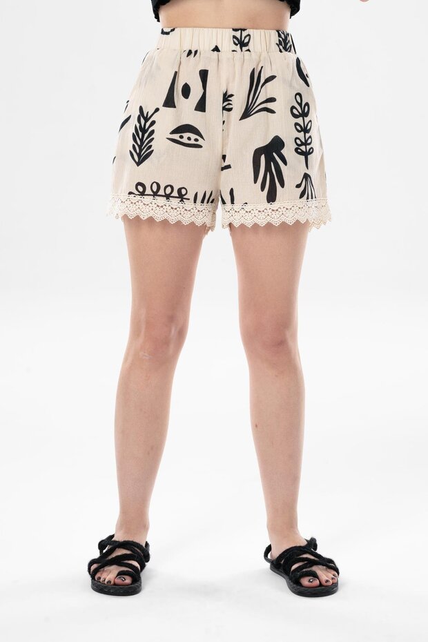 Akyaka Sile Cloth Elastic Guipure Detail Short Summer Authentic Shorts Cream Red