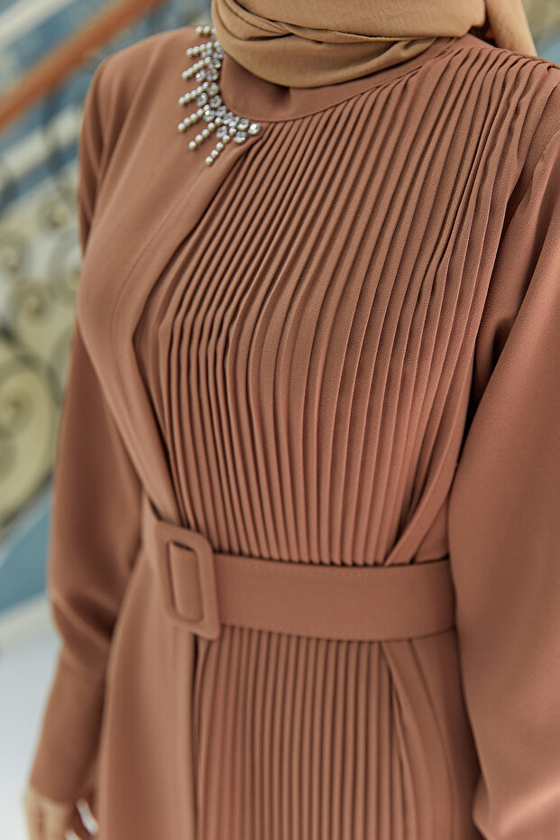 Piliseli Kemerli Elbise - Camel - 4