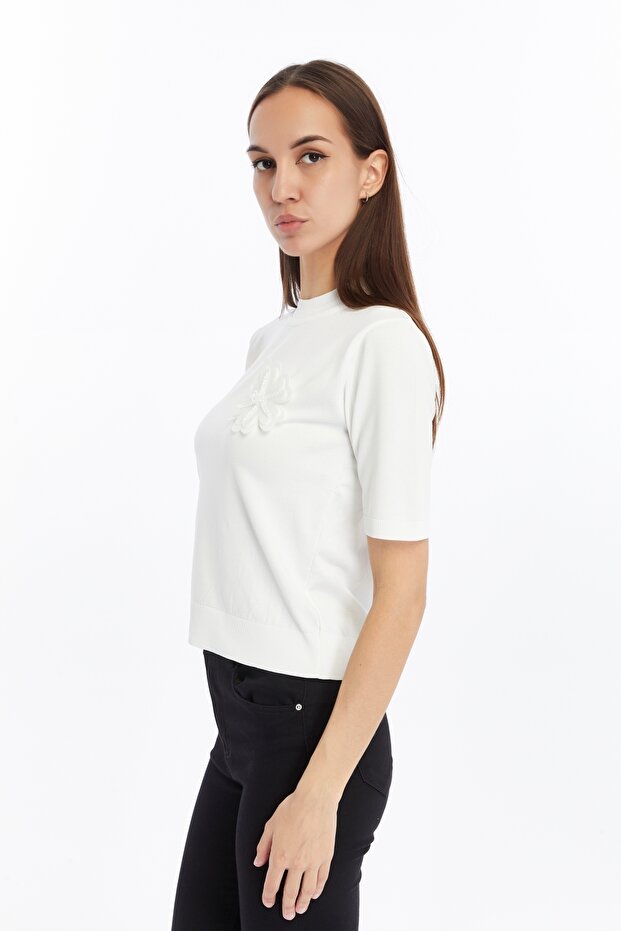 ÇİÇEK AKSESUARLI TRİKO ÖRME BLUZ - 2