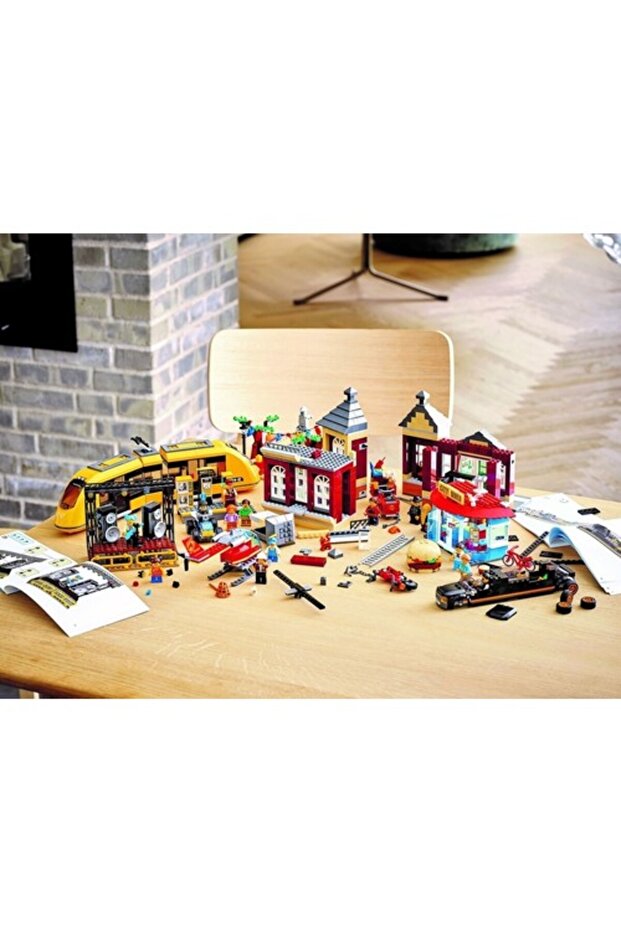 City 60271 Main Square - 5