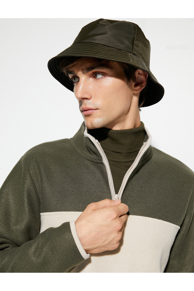 Polar Sweatshirt Half Zipper Color Blocked Slogan Detailed