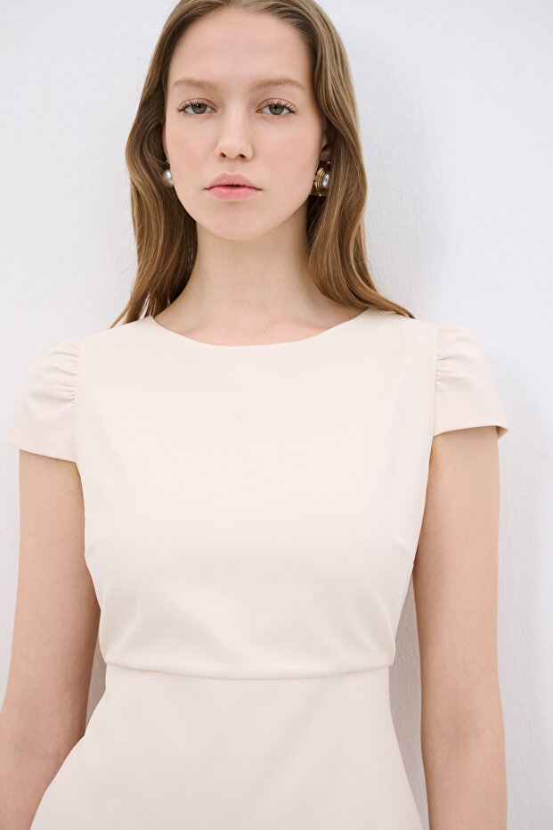 Arkası Pencereli Elbise - 6