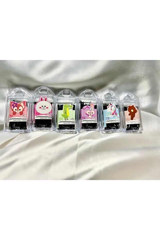 Set of 30 Black Wire Clips in Plastic Box