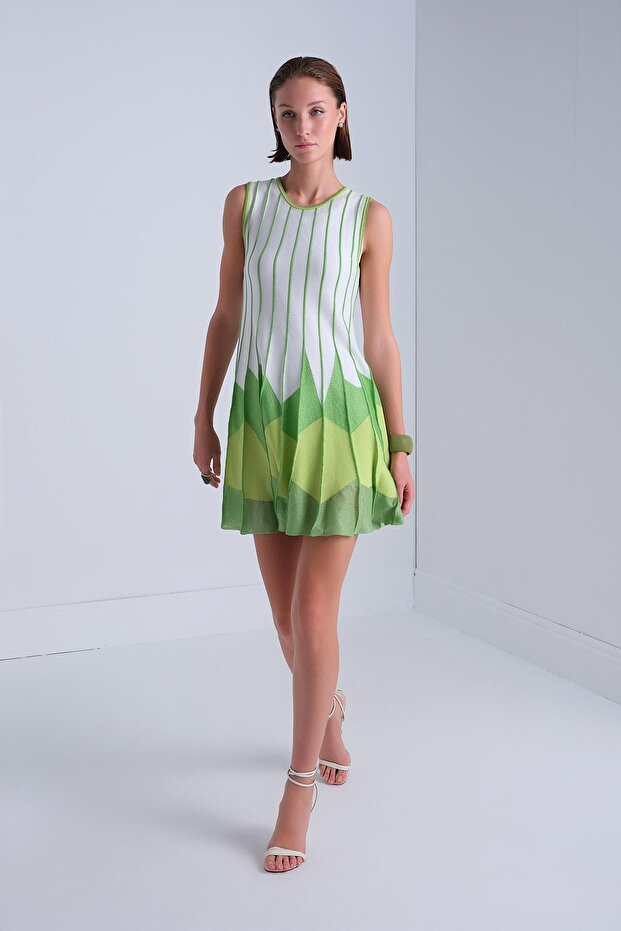 Etek Ucu Pileli Mini Elbise - 2