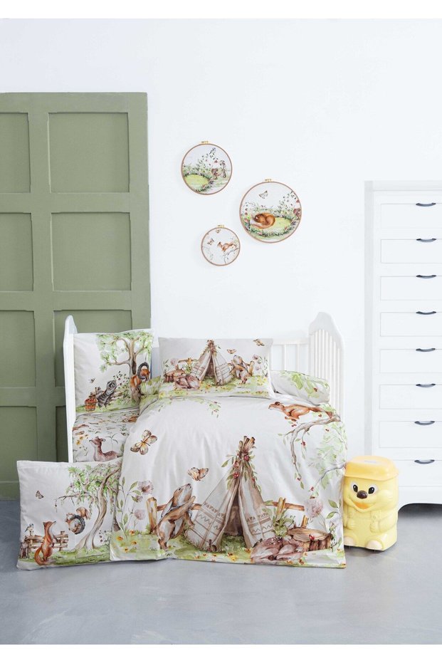 Magic Forest Friends 100% Cotton, Baby Room Set: Duvet Cover, Throw Pillow, Wall Decoration