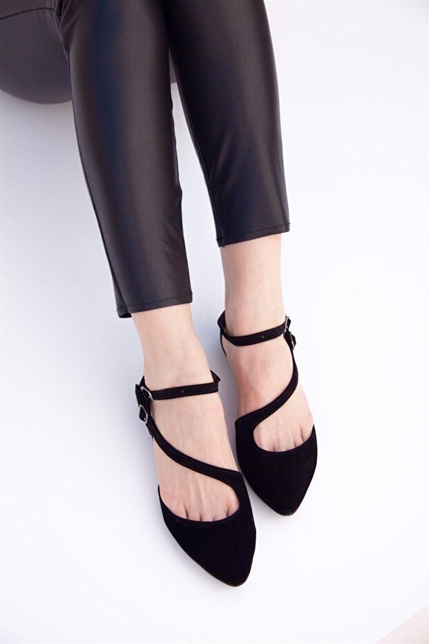 Black Women's Ballerina D 726016902