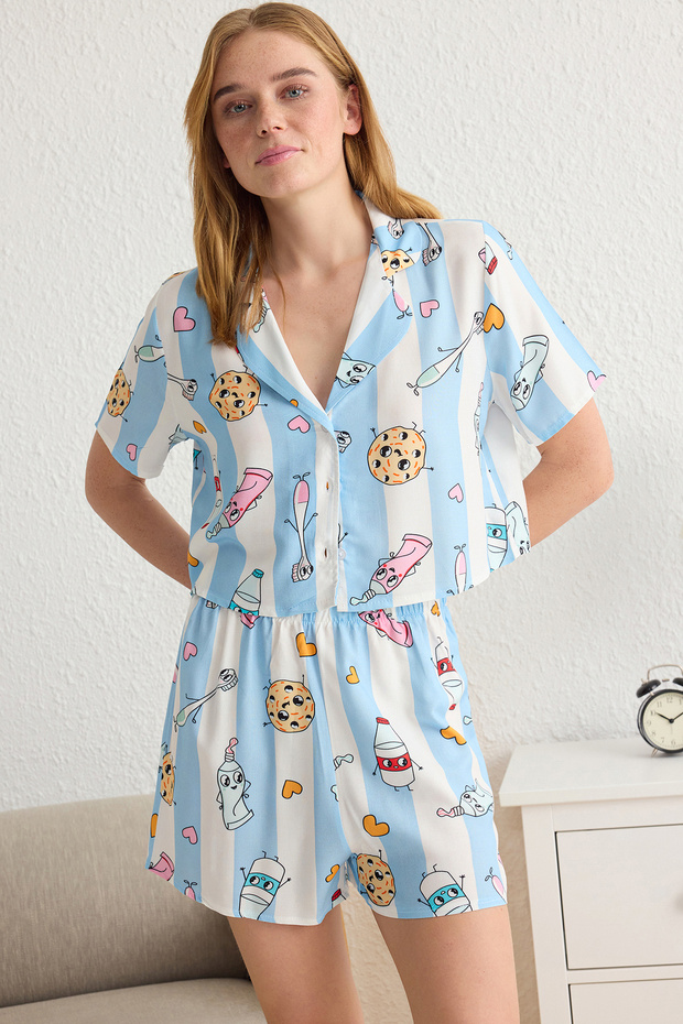 Kadın Mini Me/Anne Kız Açık Mavi Eğlence Desenli Viskon Şortlu Dokuma Pijama Takımı THMSS22PT0069 - 3