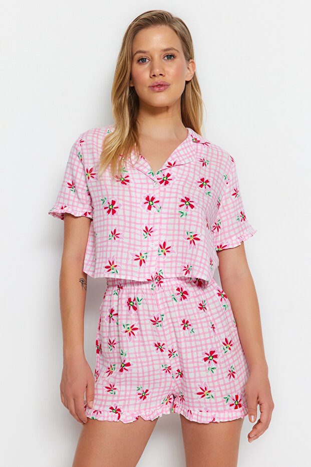 Kadın Mini Me/Anne Kız Pembe Çiçekli Fırfırlı Viskon Şortlu Dokuma Pijama Takımı THMSS23PT00167 - 3