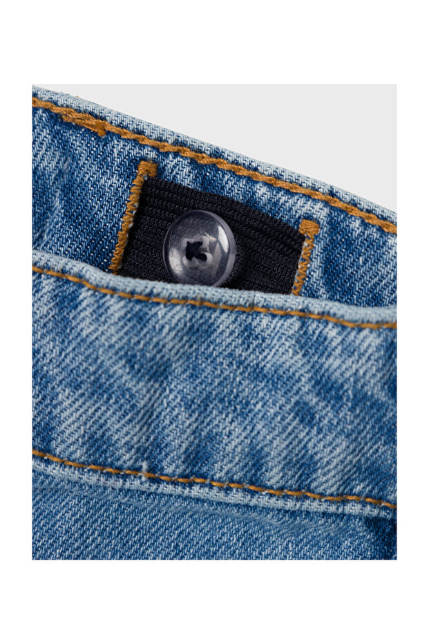 شورت جينز بقصة عادية - 3