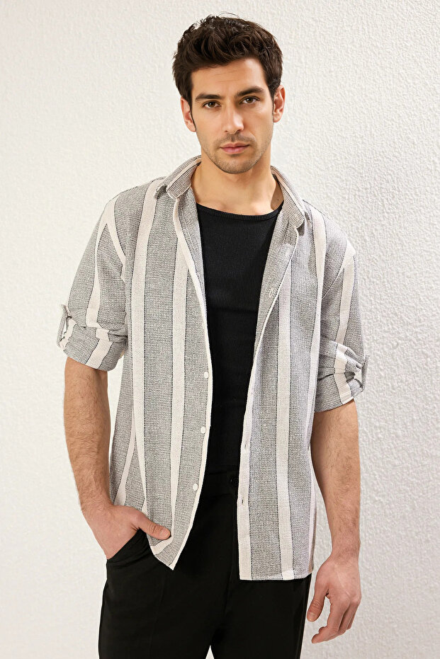 Siyah Regular Fit Düşük Omuz Çizgili Etamin Dokulu Yazlık Gömlek TMNSS25GO00029 - 3