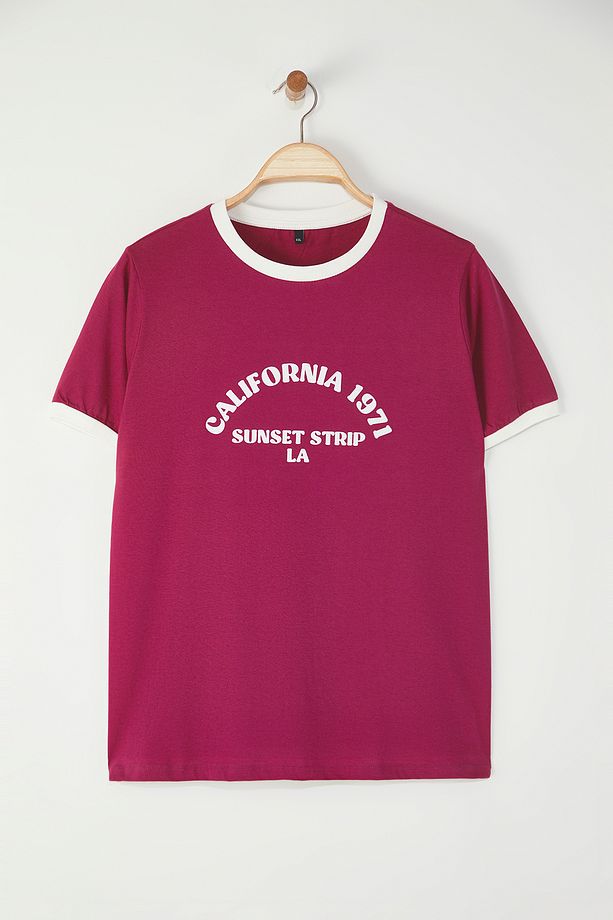 Koyu Vişne Bisiklet Yaka Basklı Örme Büyük Beden T-Shirt TBBSS25BF00014 - 5