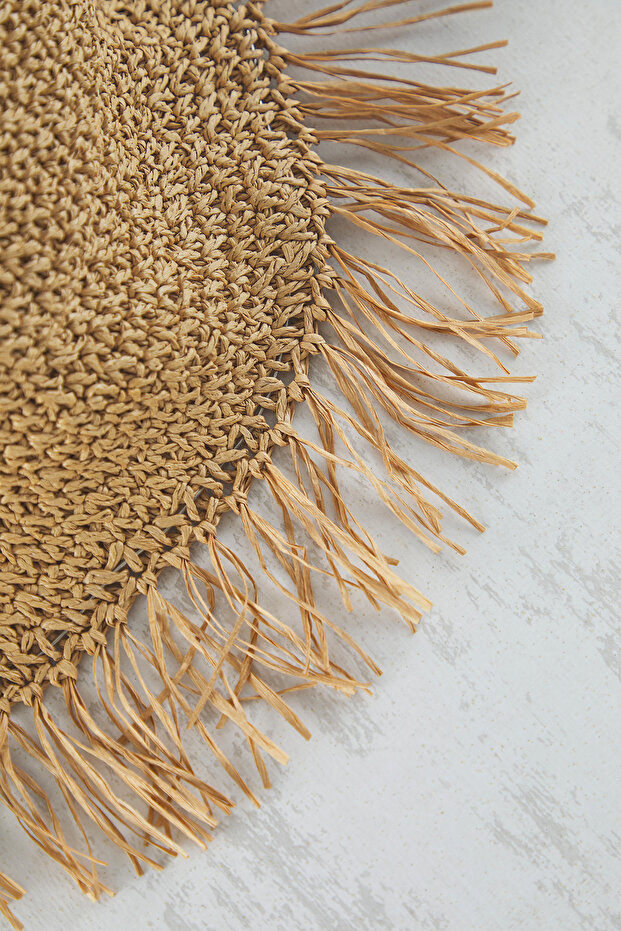 Beżowa czapka plażowa z pomponem TBESS25SP00000 - 5