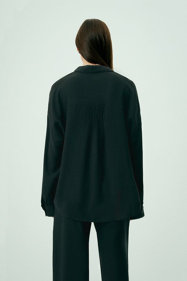 Noir - Uzun Kollu Ve Manşetli Oversize Fit Keten Siyah Gömlek - 4