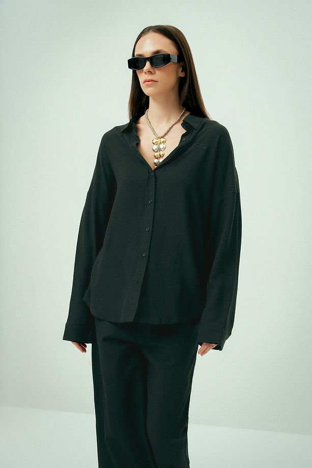 Noir - Uzun Kollu Ve Manşetli Oversize Fit Keten Siyah Gömlek - 1