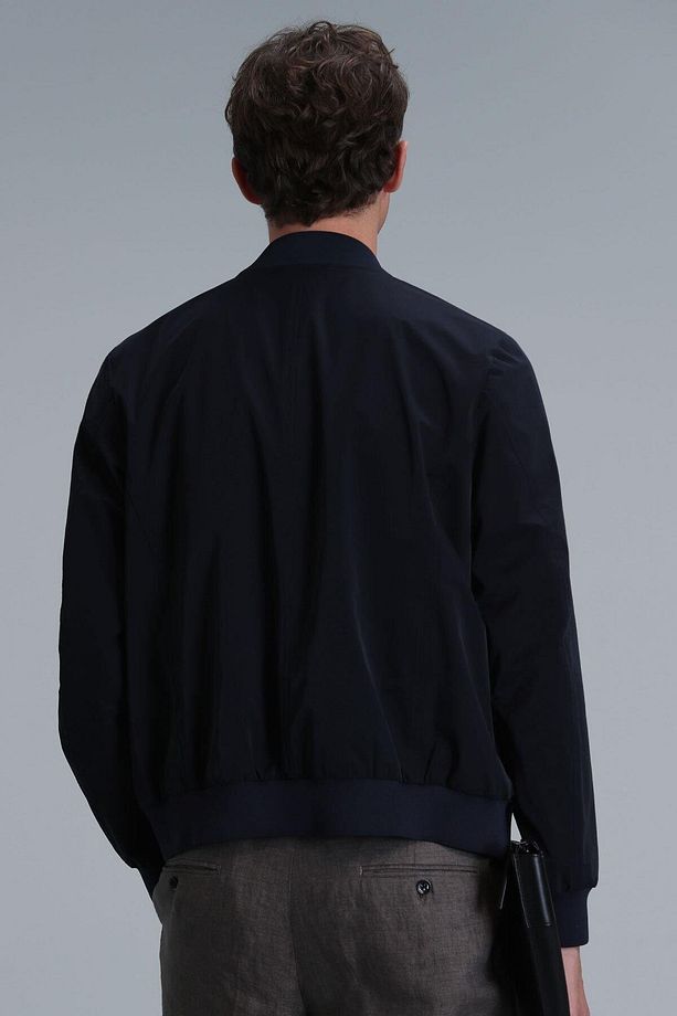 111120064 Roger Outer Wear - 6
