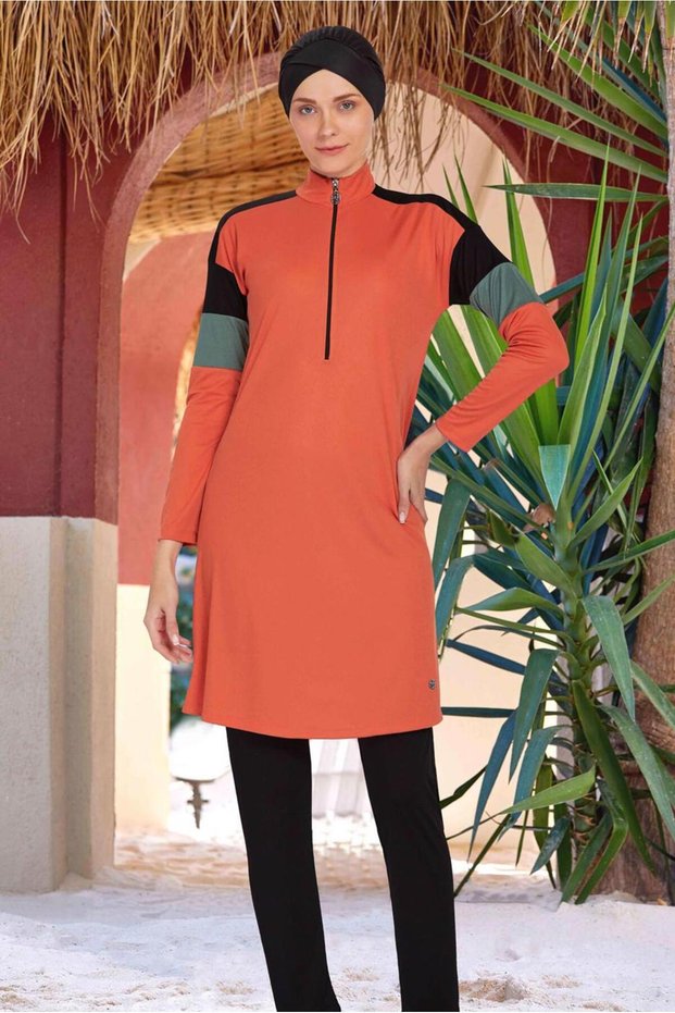 ZIPPERED MODEST 9241
