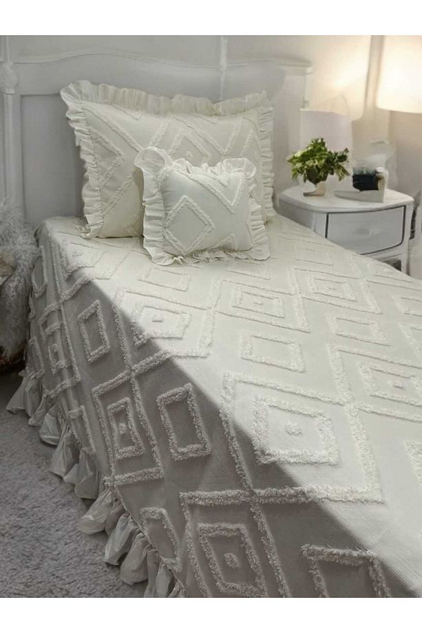 Duru Home Tek Kişilik Geometrik Desenli Fırfırlı Pike Takımı - 1