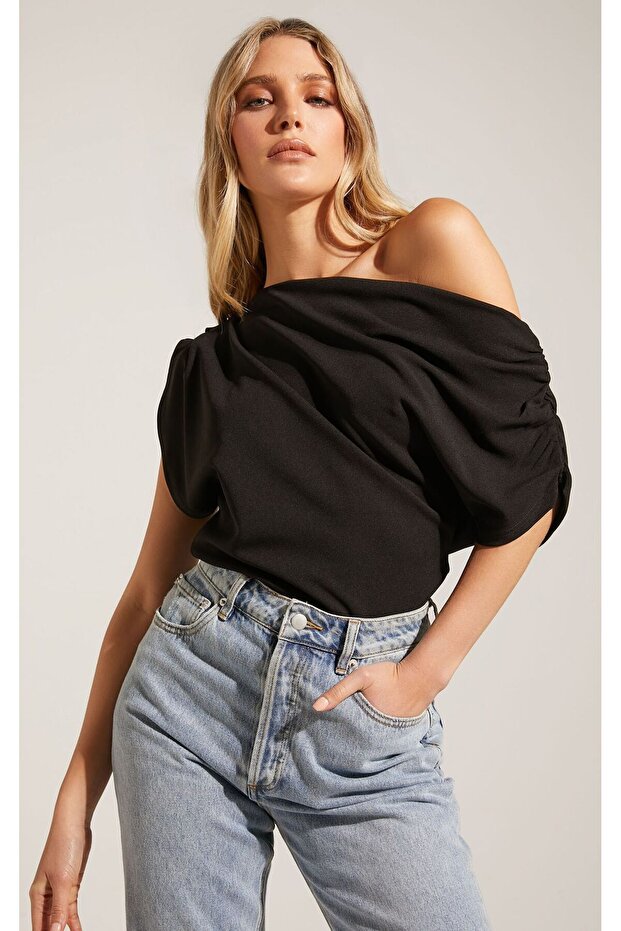 خارج الكتف بلوزة العنق غير المتكافئة - 3