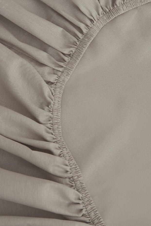 Gray Double Basic 100% Cotton Bed Sheet - Elastic - 2