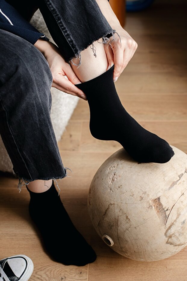 مجموعة مكونة من خياطة مخفية جوارب نسائية سوداء بدون مطاط من نوع Quarter Modal نصف سوكيت