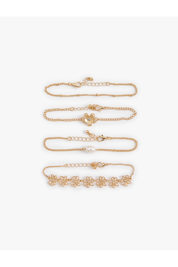 Flower and Pearl Detailed Bracelet Set