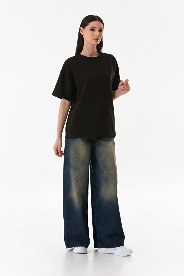 Basic Crew Neck Oversize T-Shirt - 3
