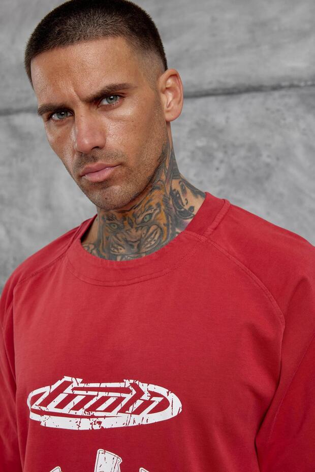 Red Lesschen Printed Washed Oversize Tshirt - 4