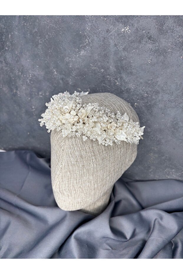 Azalea intensive embroidered enamel pick and tuba accessory bridal crown