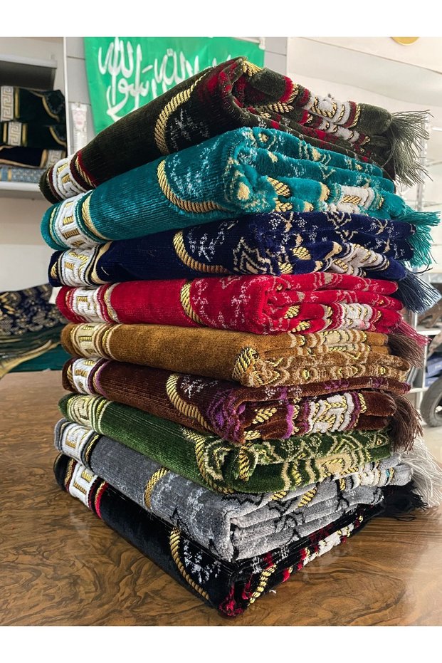 10 Pcs Velvet Şipinger Prayer Rug Hajj and Umrah Gift Prayer Rug in Mixed Colors