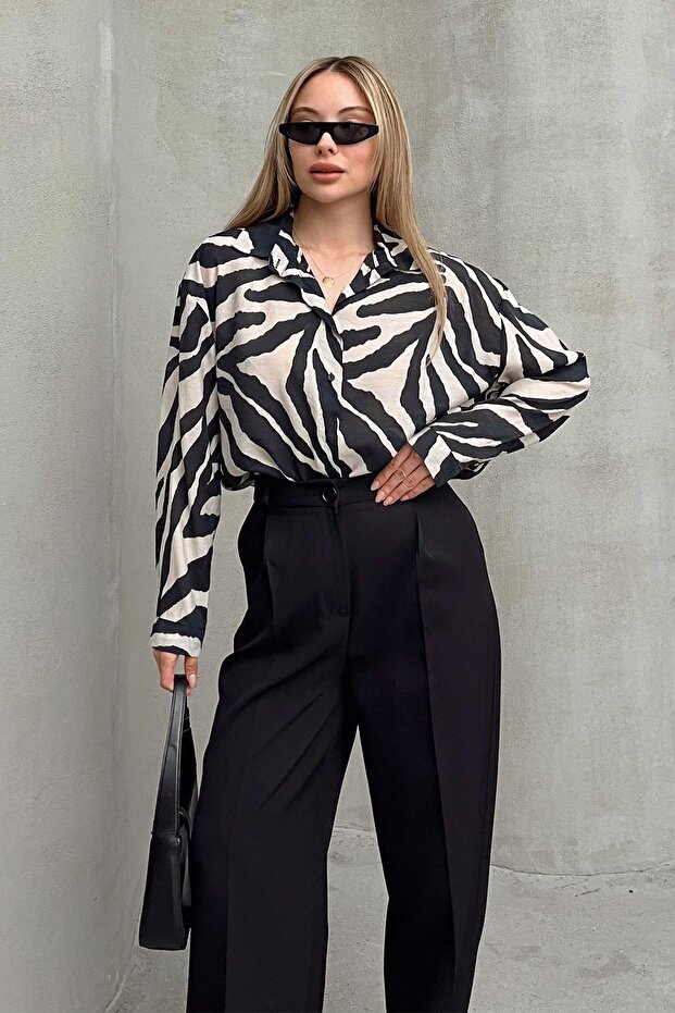 Zebra Patterned Loose Shirt Black-Stone 9320